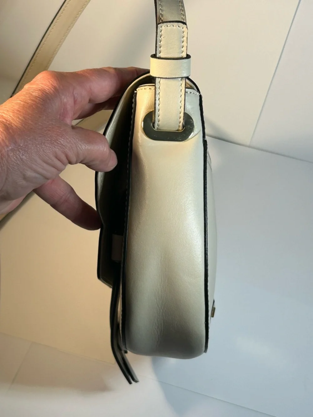 BCBG Maxazaria Vera Pelle Cream Crossbody Saddlebag Made in Italy